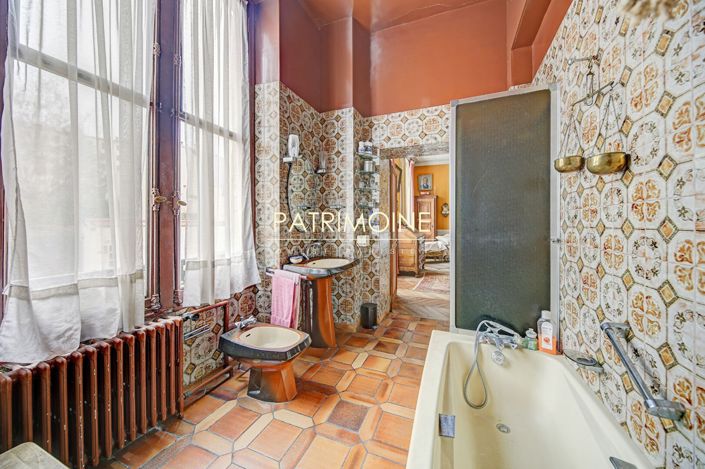 Image No.11-5 Bed Apartment for sale