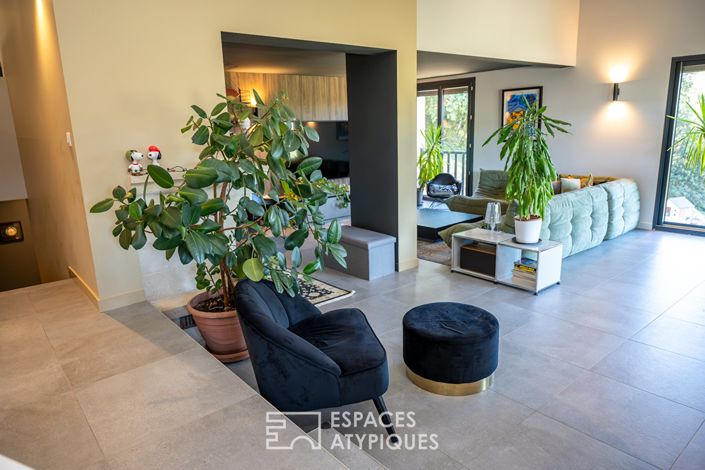 Image No.5-5 Bed House for sale