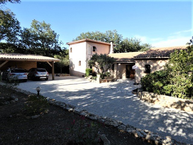 Image No.7-5 Bed House for sale