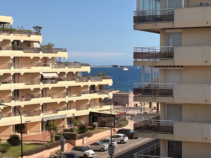 Image No.9-3 Bed Apartment for sale
