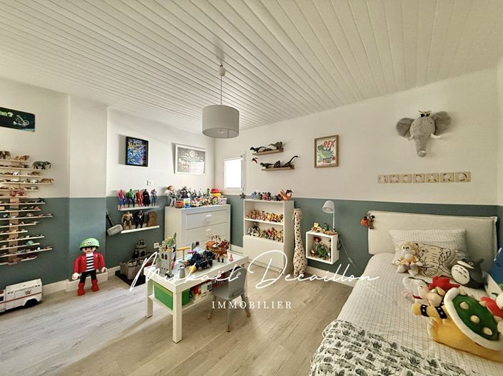 Image No.7-3 Bed House for sale