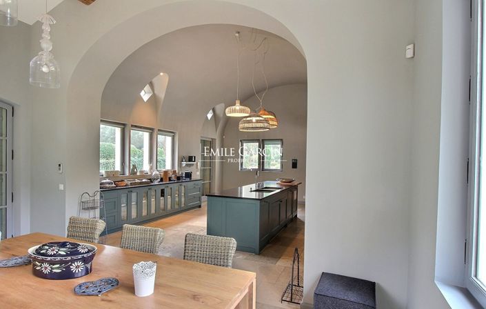 Image No.7-6 Bed House for sale