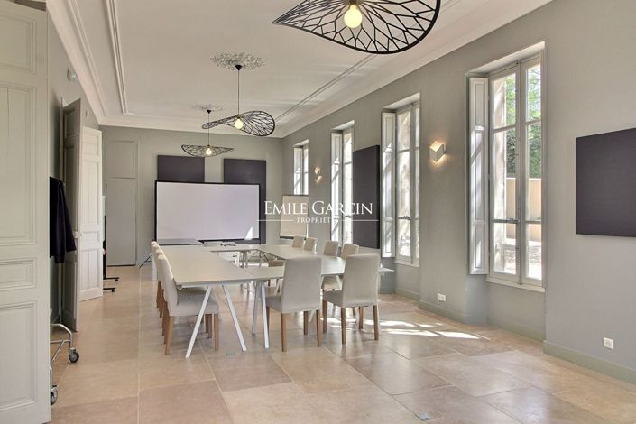 Image No.7-10 Bed House for sale