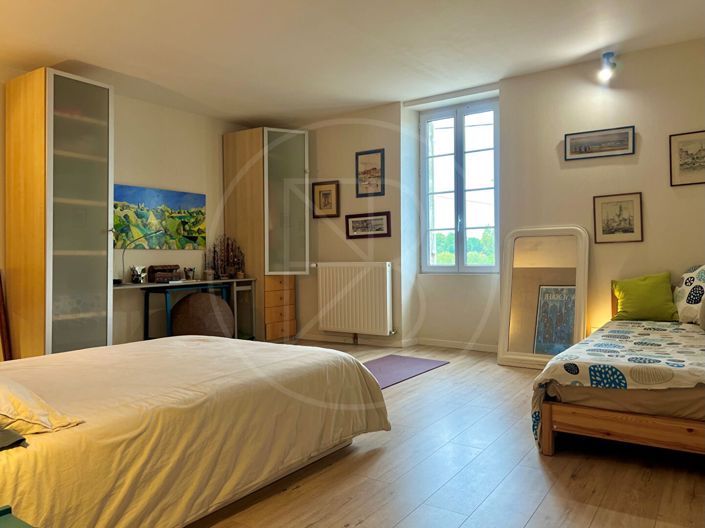 Image No.15-4 Bed House for sale