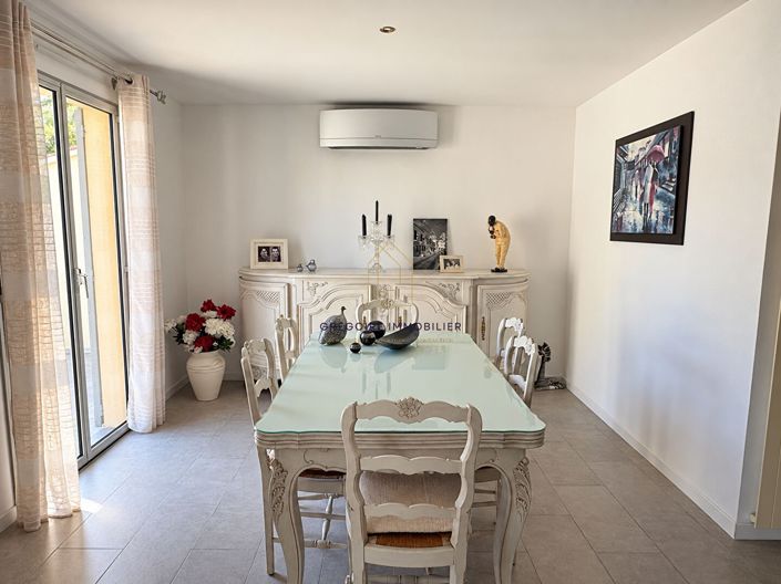 Image No.6-3 Bed House for sale