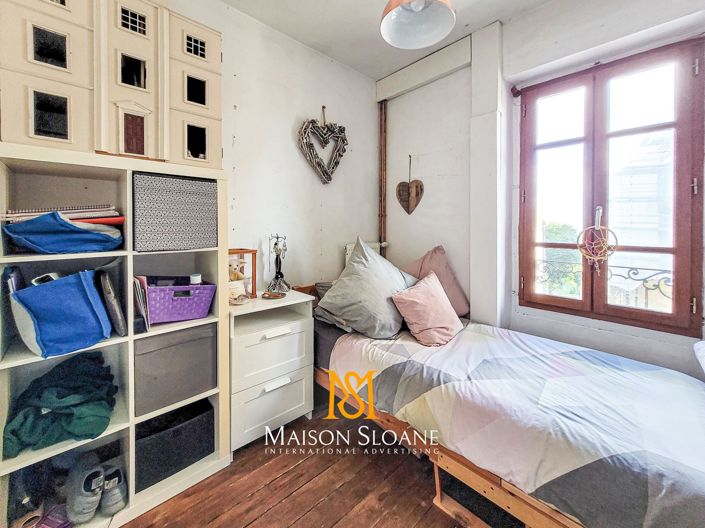 Image No.16-5 Bed House for sale