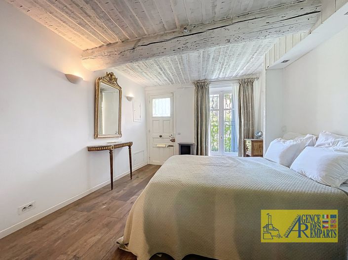 Image No.15-2 Bed House for sale