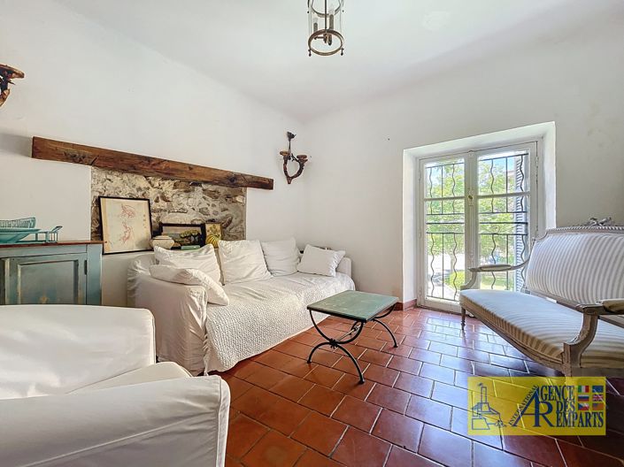 Image No.2-2 Bed House for sale