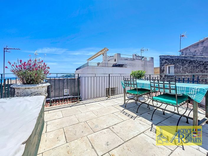 Image No.5-2 Bed House for sale