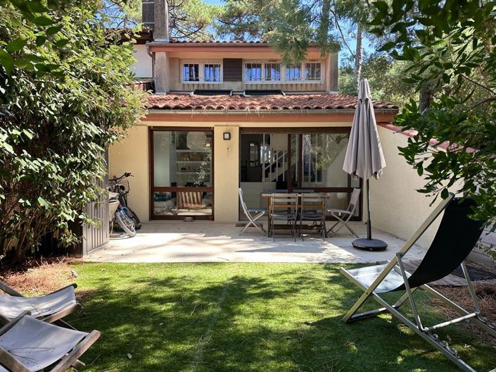 Image No.10-3 Bed House for sale