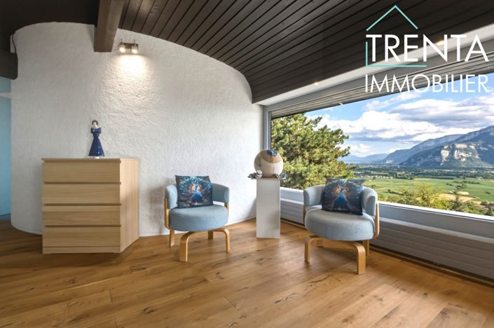 Image No.19-6 Bed Property for sale