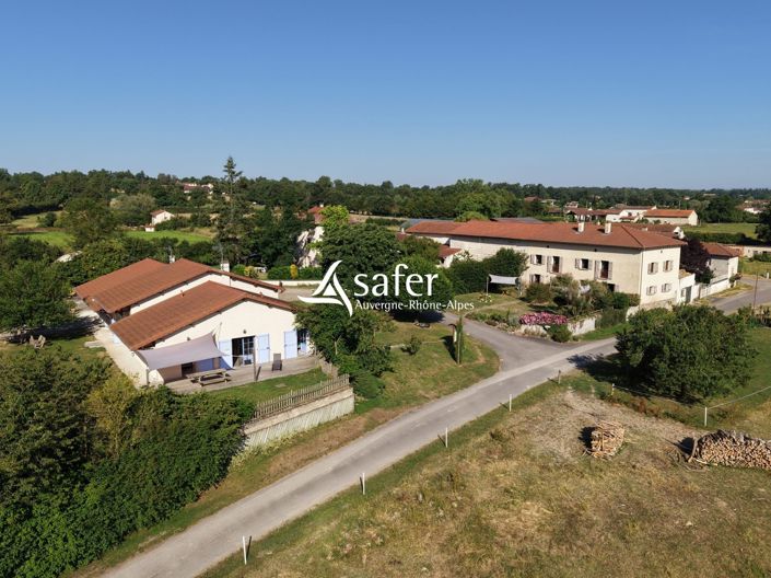 Image No.2-4 Bed House for sale