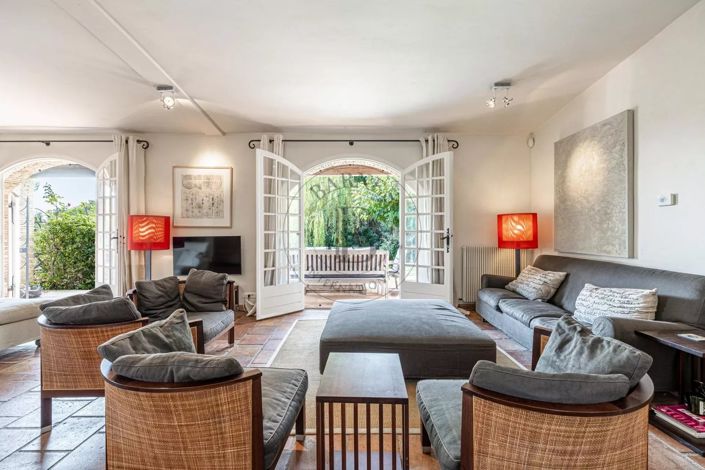 Image No.3-4 Bed House for sale