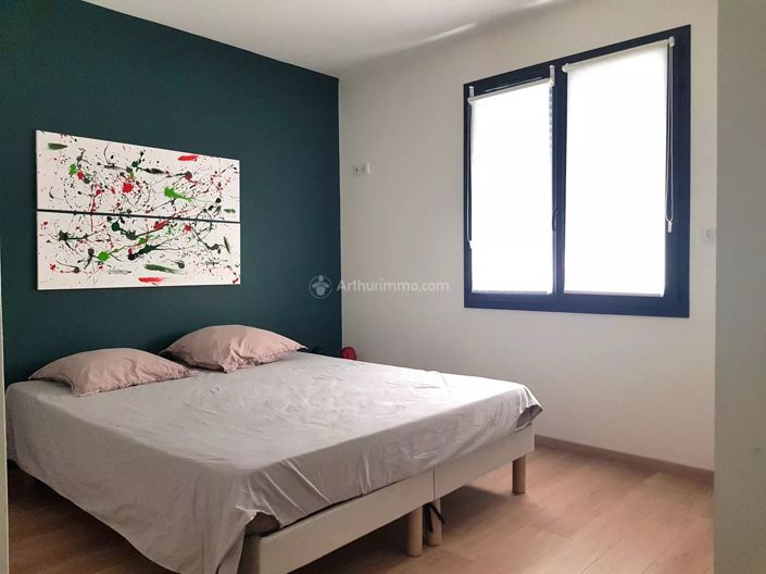 Image No.11-3 Bed House for sale