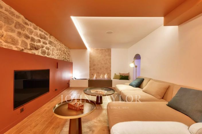 Image No.8-2 Bed House for sale
