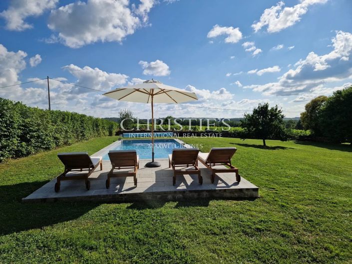 Image No.4-4 Bed House for sale