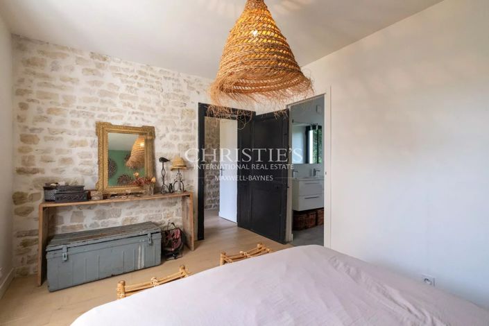 Image No.9-5 Bed House for sale