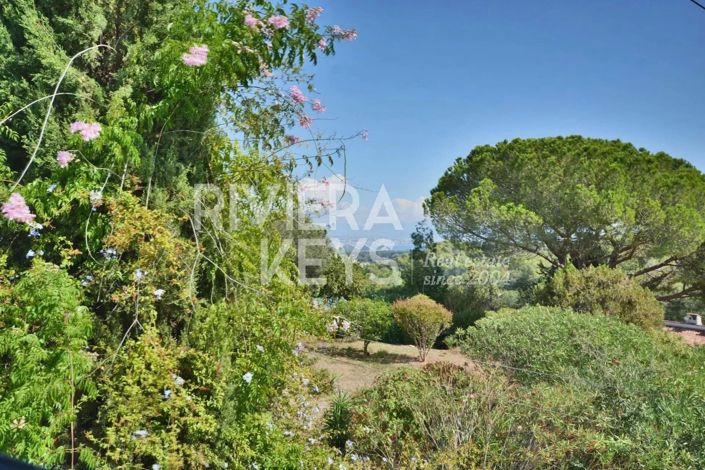 Image No.35-6 Bed House for sale