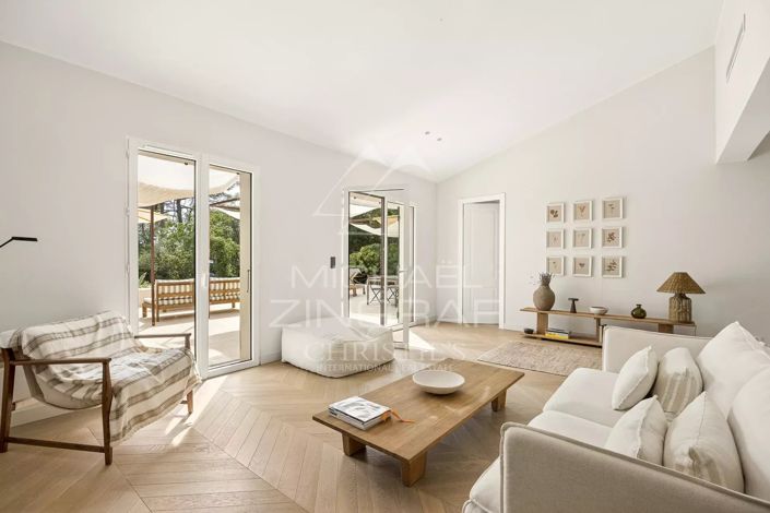 Image No.7-3 Bed House for sale