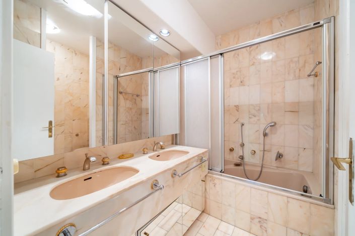 Image No.17-3 Bed Apartment for sale