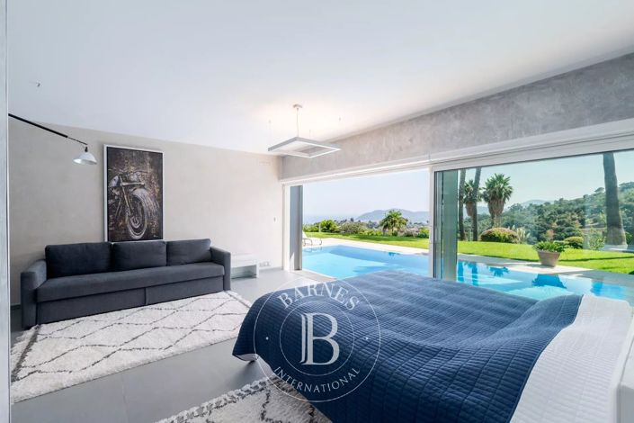 Image No.11-4 Bed House for sale