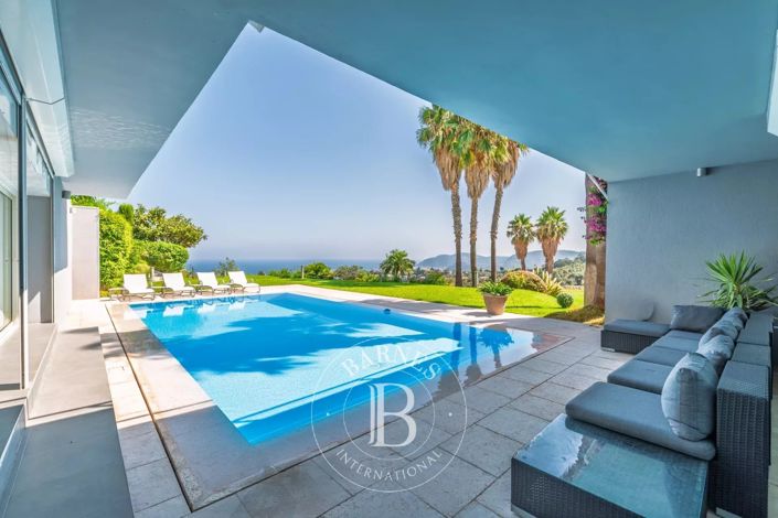 Image No.16-4 Bed House for sale
