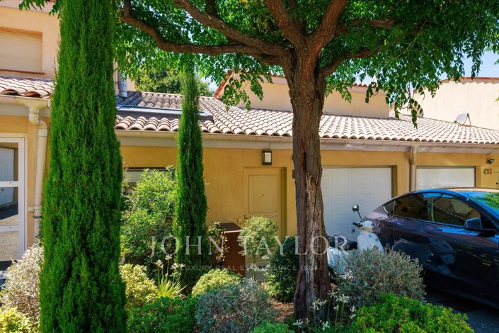 Image No.11-2 Bed House for sale