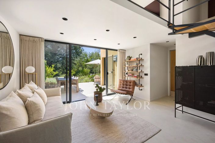 Image No.4-2 Bed House for sale