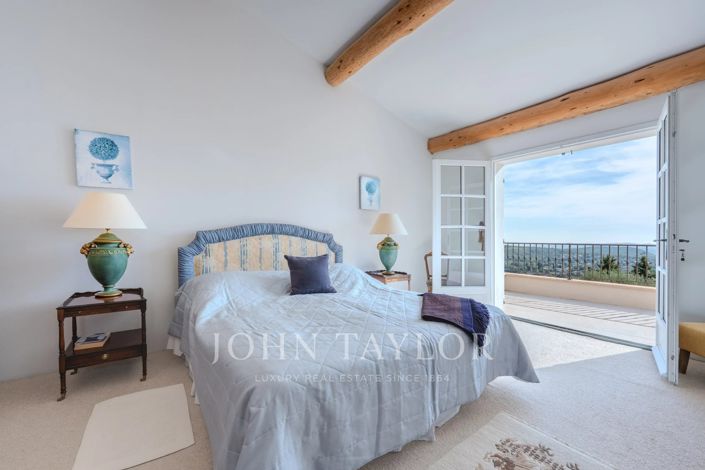 Image No.11-3 Bed House for sale
