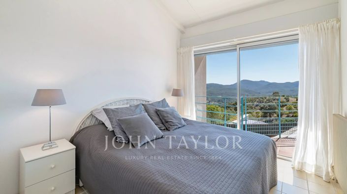 Image No.12-3 Bed Apartment for sale