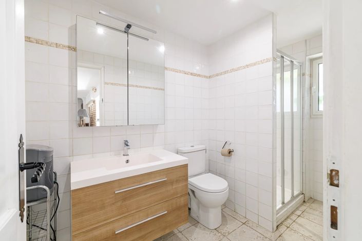 Image No.41-4 Bed House for sale