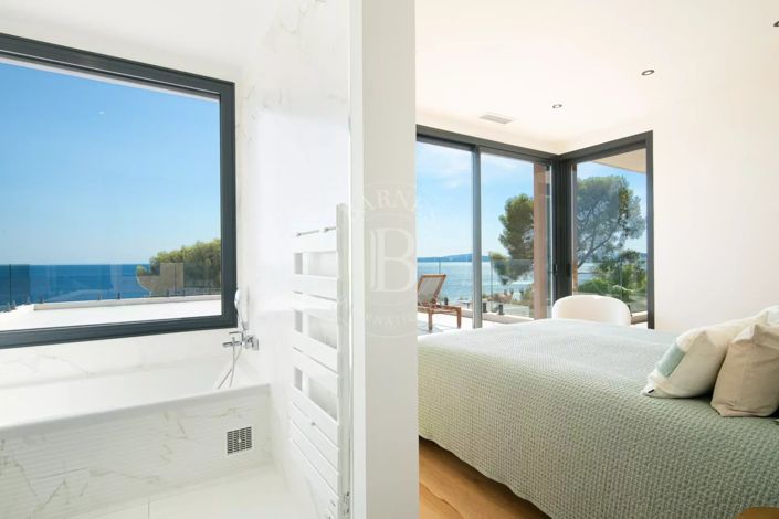 Image No.11-5 Bed House for sale