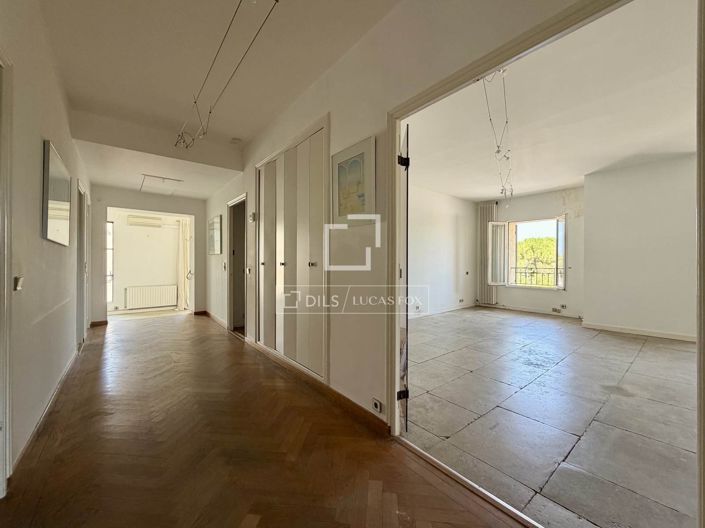 Image No.13-5 Bed House for sale