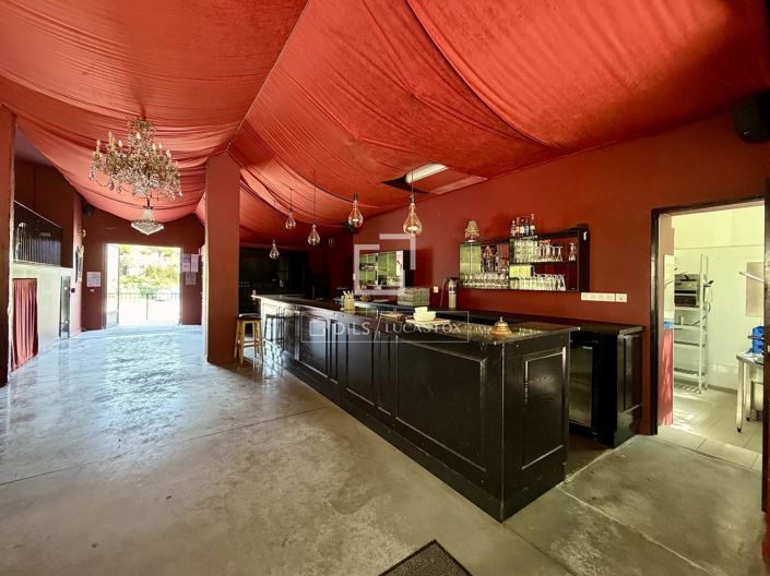 Image No.17-5 Bed House for sale