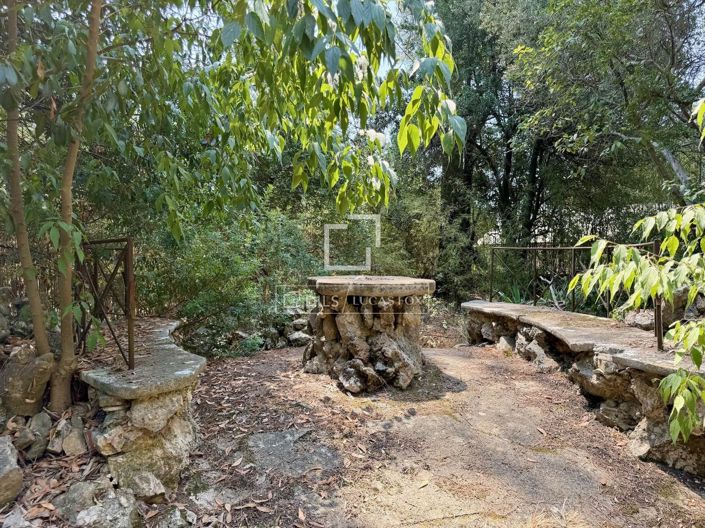 Image No.23-5 Bed House for sale