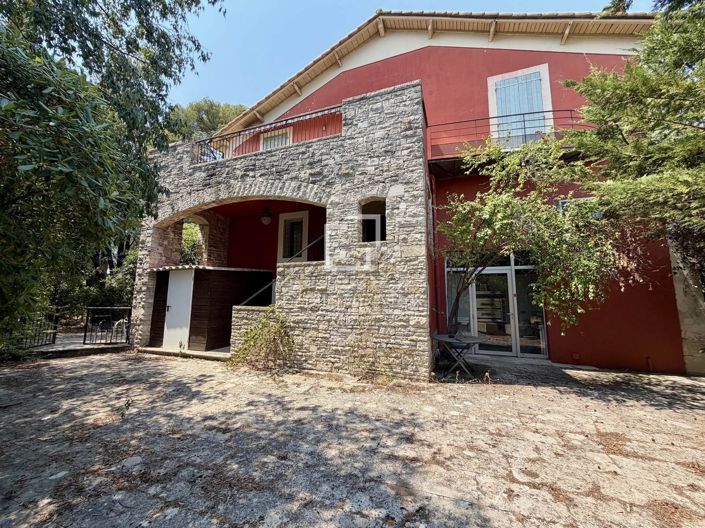 Image No.24-5 Bed House for sale