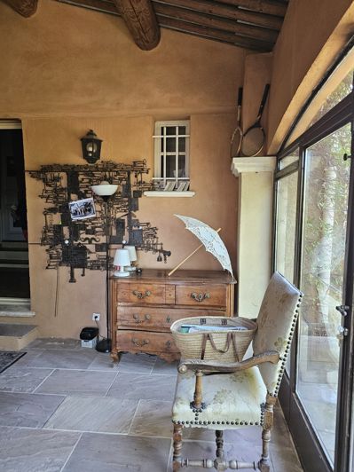 Image No.14-6 Bed House for sale