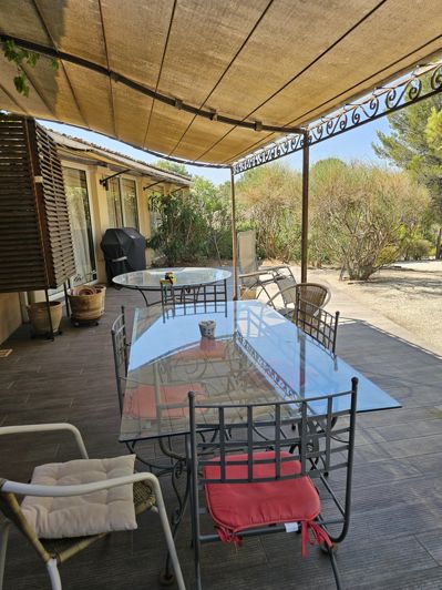 Image No.2-6 Bed House for sale
