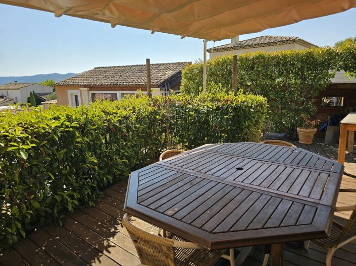 Image No.5-6 Bed House for sale