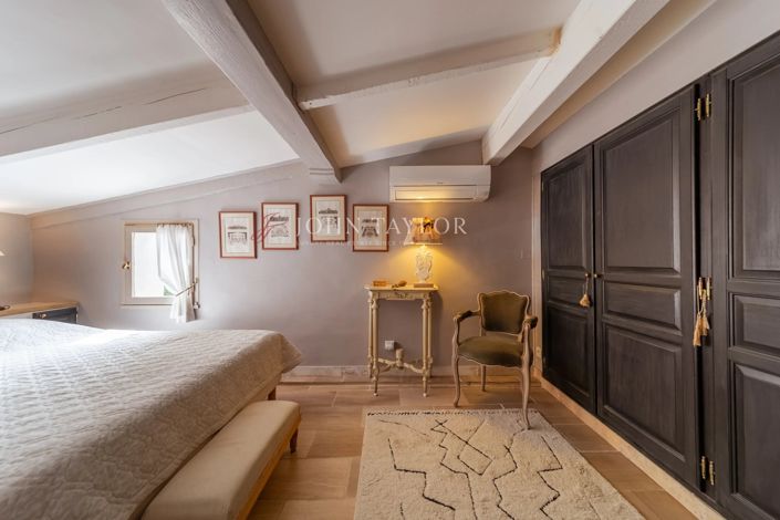Image No.15-4 Bed House for sale