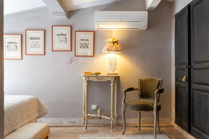Image No.17-4 Bed House for sale