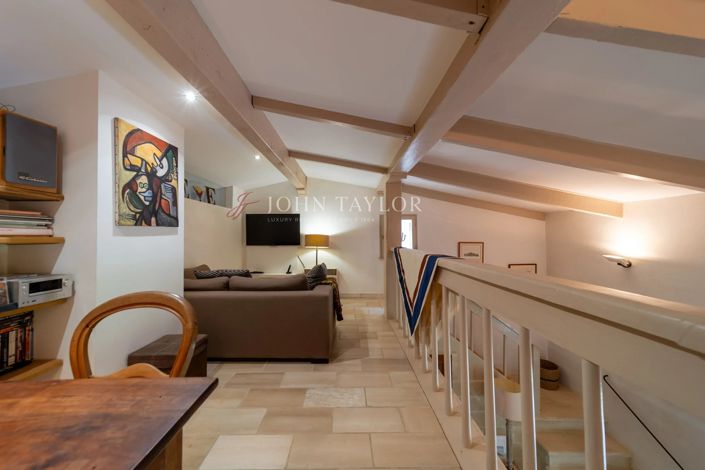Image No.18-4 Bed House for sale