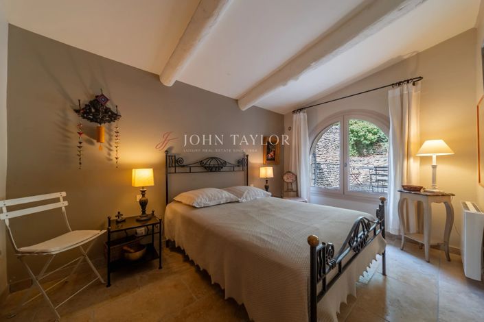 Image No.22-4 Bed House for sale