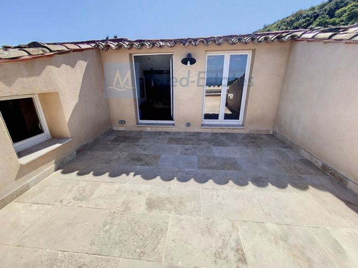 Image No.16-3 Bed House for sale