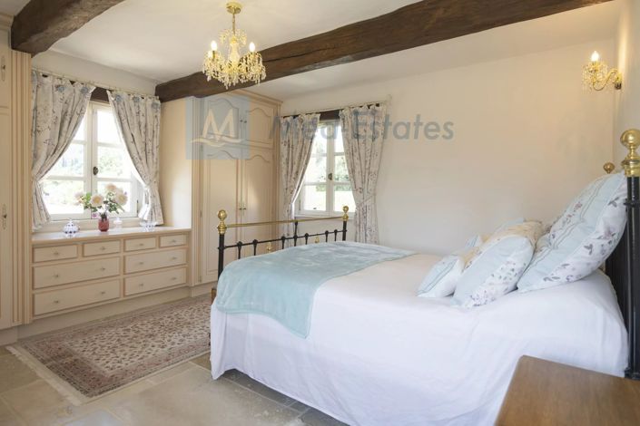 Image No.31-4 Bed House for sale