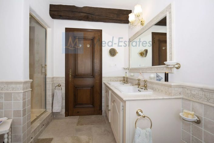 Image No.34-4 Bed House for sale