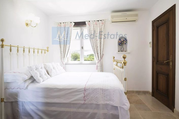 Image No.37-4 Bed House for sale