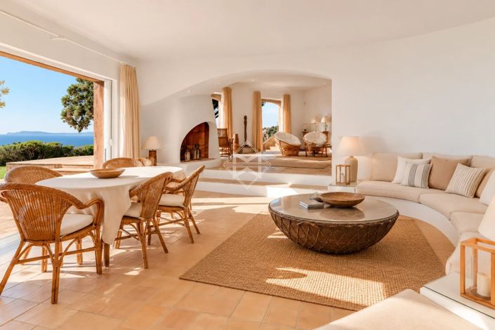 Image No.11-7 Bed House for sale