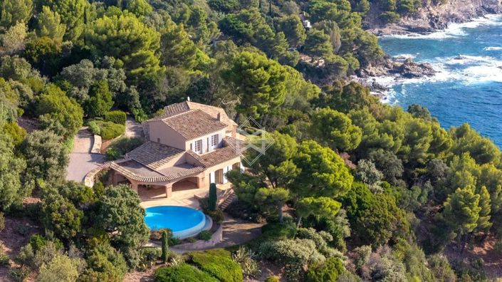 Image No.4-7 Bed House for sale