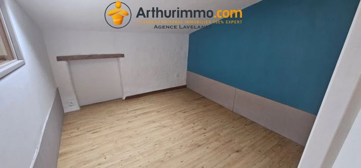 Image No.16-5 Bed House for sale
